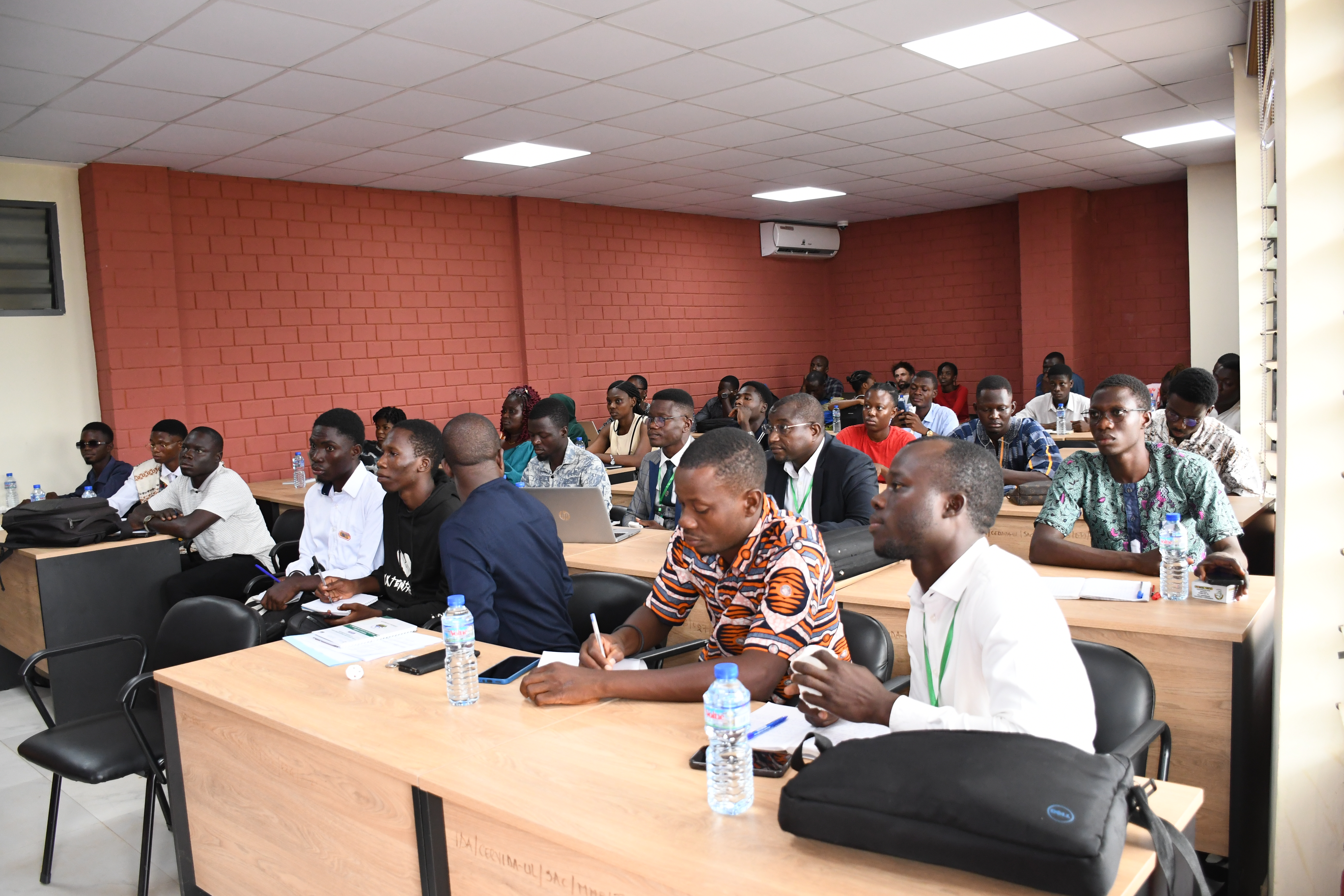 Premier colloque scientifique international du CERViDA-DOUNEDON